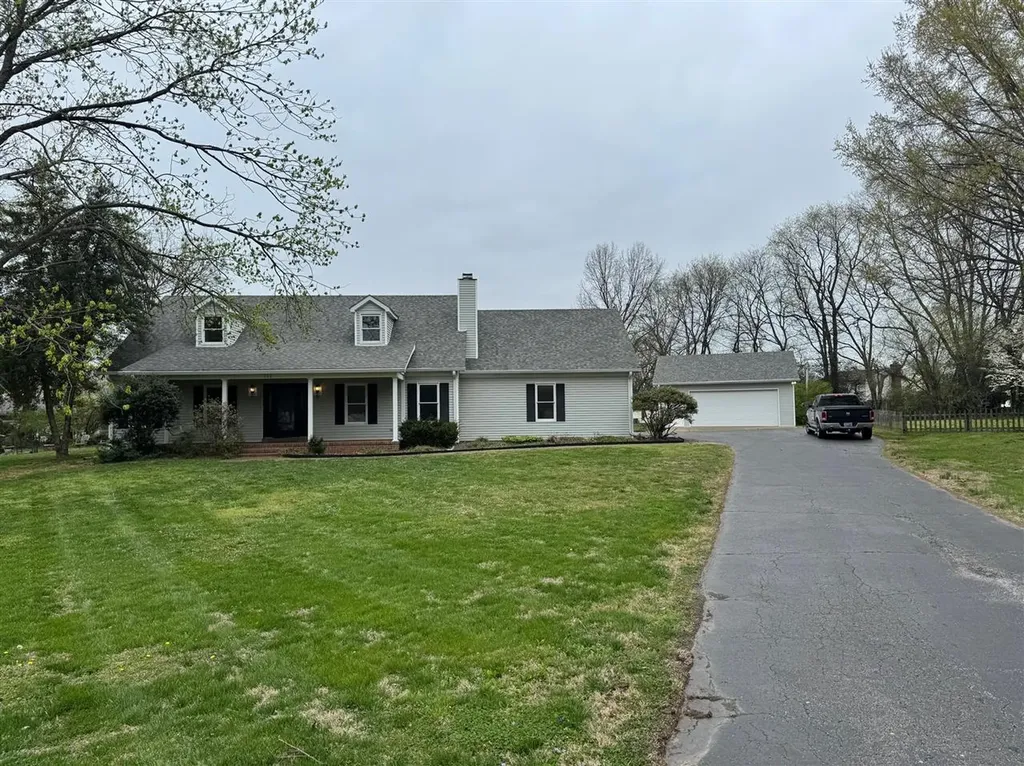 163 Shaker Mill Bend Road Bowling Green KY 42103