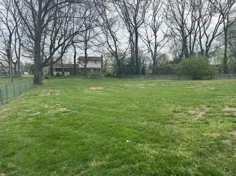 163 Shaker Mill Bend Road Bowling Green KY 42103