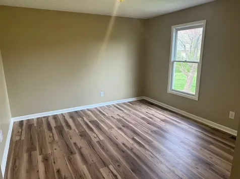 163 Shaker Mill Bend Road Bowling Green KY 42103