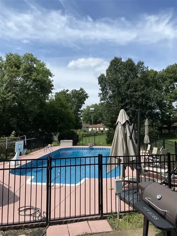 163 Shaker Mill Bend Road Bowling Green KY 42103