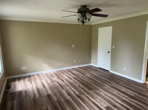 163 Shaker Mill Bend Road Bowling Green KY 42103