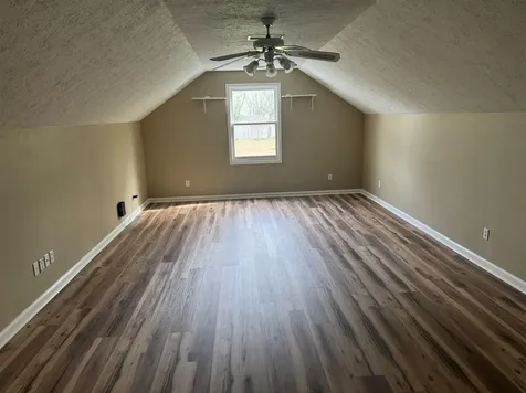 163 Shaker Mill Bend Road Bowling Green KY 42103