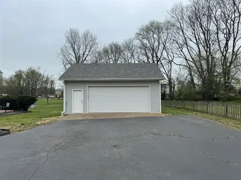 163 Shaker Mill Bend Road Bowling Green KY 42103