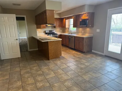 163 Shaker Mill Bend Road Bowling Green KY 42103