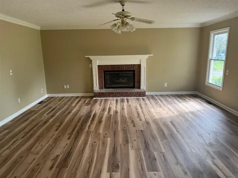 163 Shaker Mill Bend Road Bowling Green KY 42103