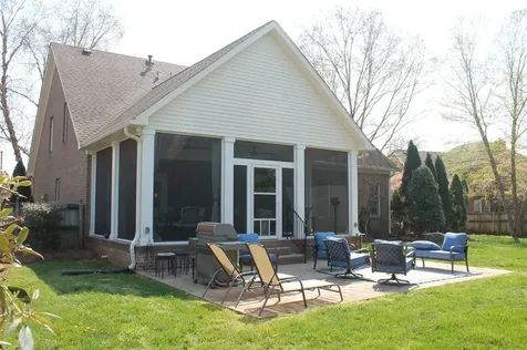 968 Threewood Circle Bowling Green KY 42103