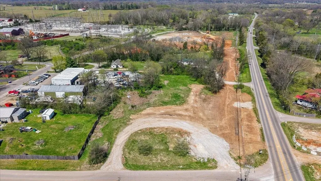 1519 Kentucky Highway 185 Bowling Green KY 42101