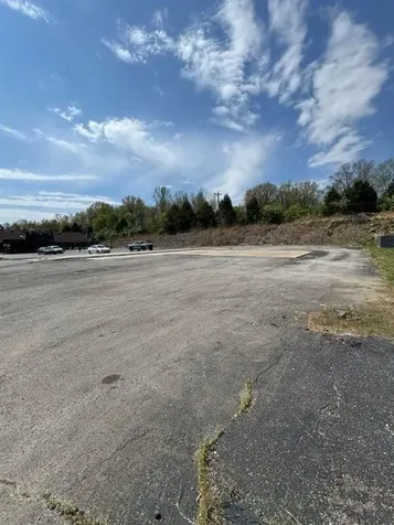 51 Madison Square Drive Madisonville KY 42431