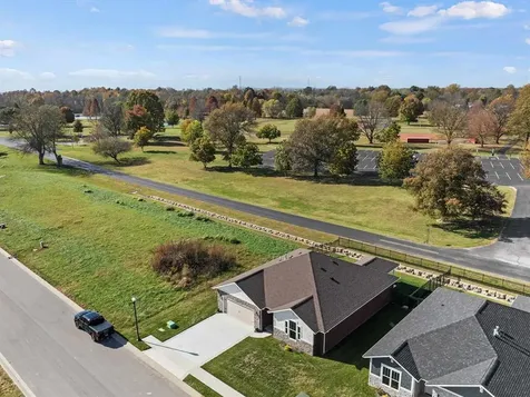 5572 Park Haven Bend Owensboro KY 42303