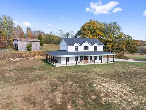 9945 Highway 951 Philpot KY 42366