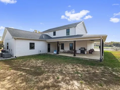 9945 Highway 951 Philpot KY 42366