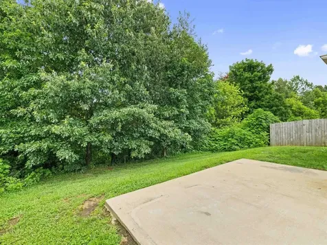 6323 Valley Brook Trace Utica KY 42376