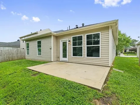6323 Valley Brook Trace Utica KY 42376