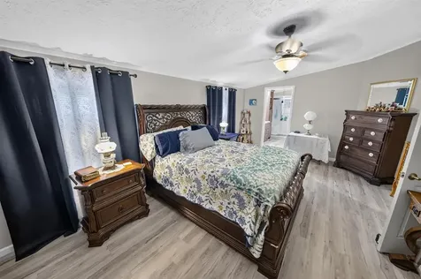 320 S 1st Street #I Island KY 42350