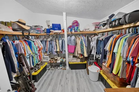 320 S 1st Street #I Island KY 42350