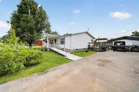 320 S 1st Street #I Island KY 42350