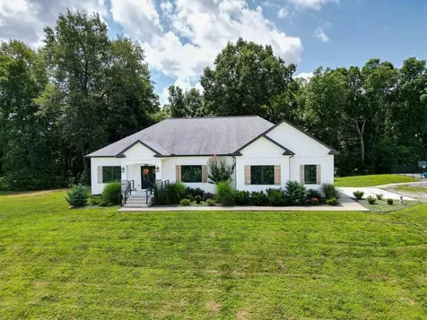 1033 Belltown Road Hartford KY 42347