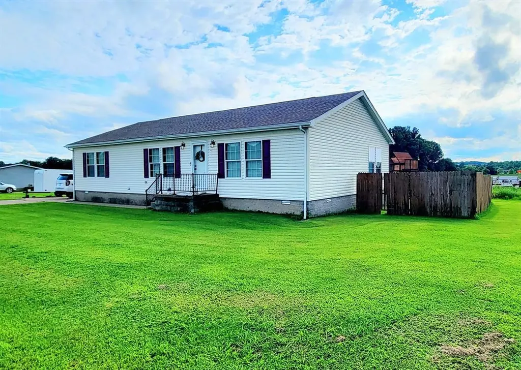 220 Hope Street Beaver Dam KY 42320
