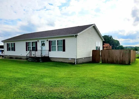 220 Hope Street Beaver Dam KY 42320