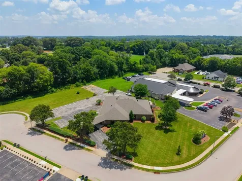 2815-2835 Farrell Crescent Owensboro KY 42303