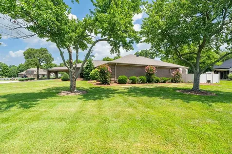 2815-2835 Farrell Crescent Owensboro KY 42303