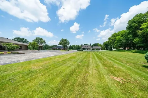 2815-2835 Farrell Crescent Owensboro KY 42303