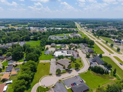 2815-2835 Farrell Crescent Owensboro KY 42303