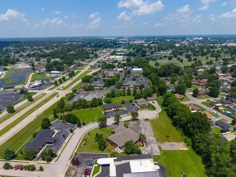 2815-2835 Farrell Crescent Owensboro KY 42303