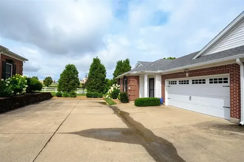 3962 Brookside Court Owensboro KY 42303