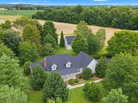 3703 Bratcher Hill Road (Daviess County) Philpot KY 42366