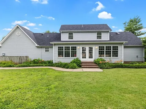 3703 Bratcher Hill Road (Daviess County) Philpot KY 42366