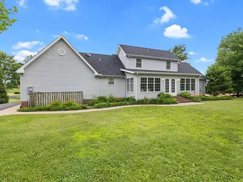 3703 Bratcher Hill Road (Daviess County) Philpot KY 42366