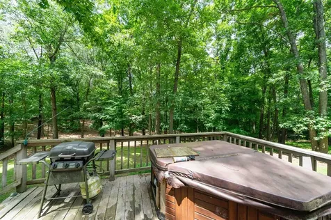3016 Moseley Road Utica KY 42376