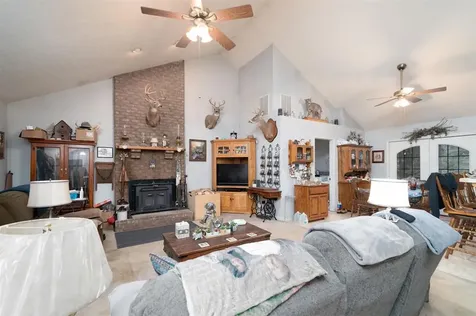 3016 Moseley Road Utica KY 42376