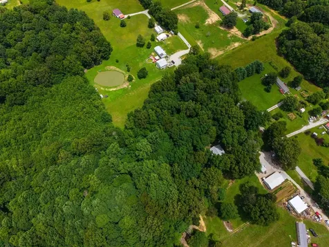 3016 Moseley Road Utica KY 42376