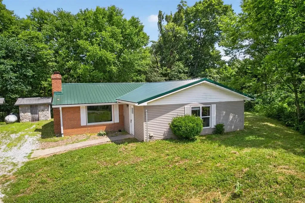 3268 Bethel Church Road Beaver Dam KY 42320