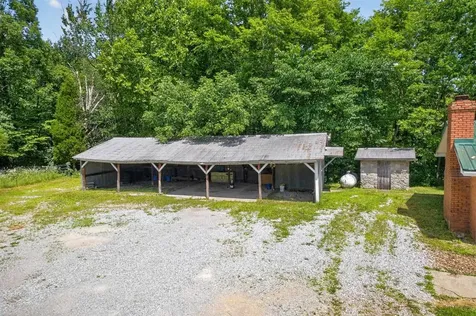 3268 Bethel Church Road Beaver Dam KY 42320