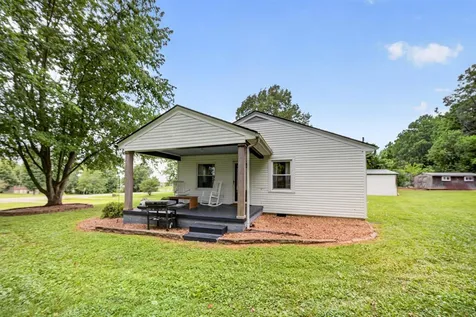 6475 Us Highway 231 Utica KY 42376
