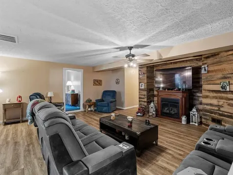5346 Highway 144 Owensboro KY 42303
