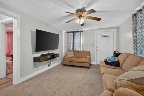 1676 S Parkdale Drive Owensboro KY 42303