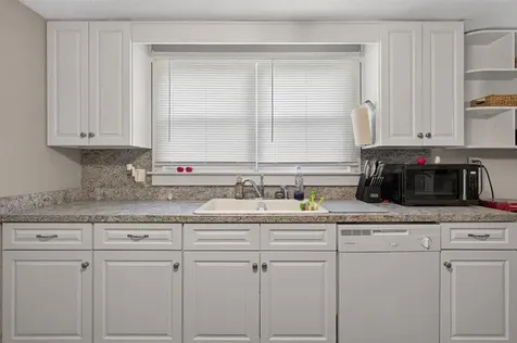 1676 S Parkdale Drive Owensboro KY 42303