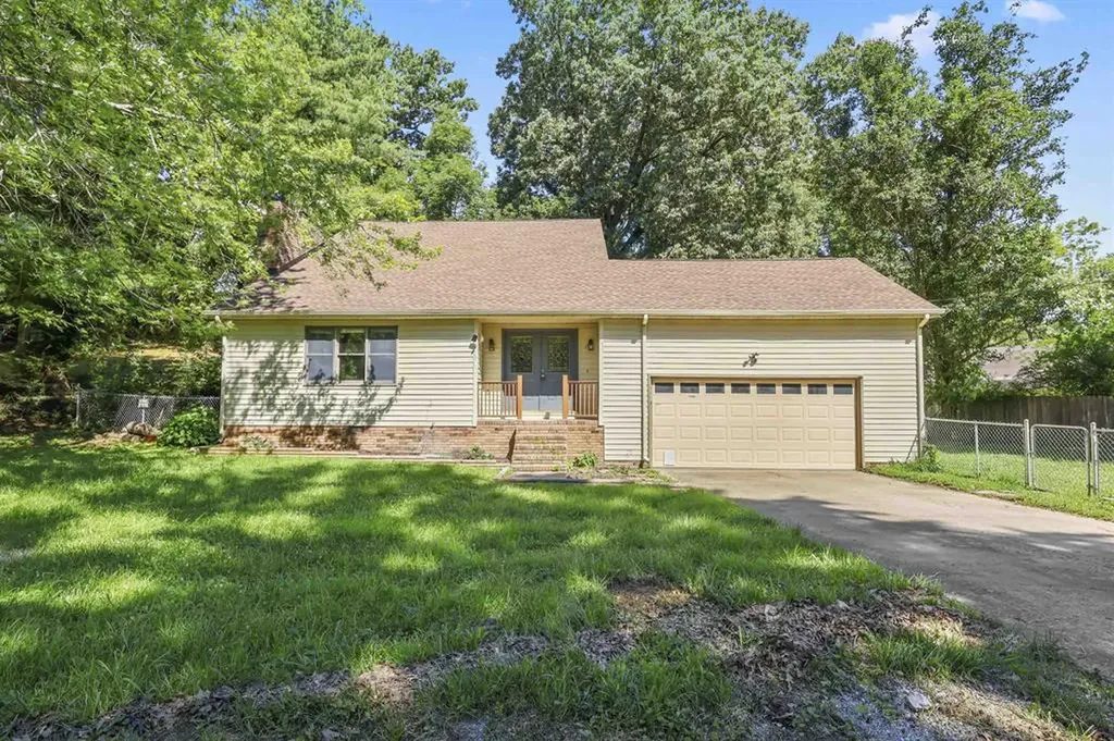 155 Woodlawn Court Madisonville KY 42431