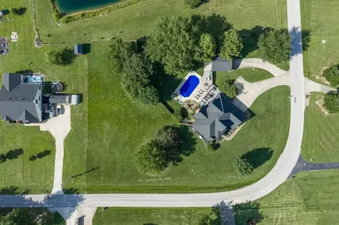 3473 London Pike Philpot KY 42366