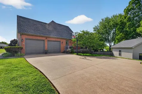 3473 London Pike Philpot KY 42366