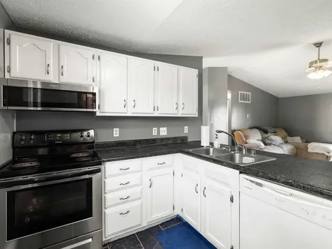 4212 Settlers Point Owensboro KY 42303