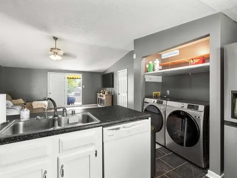 4212 Settlers Point Owensboro KY 42303