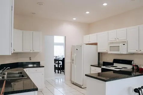 1400 Kingsbrooke Owensboro KY 42303