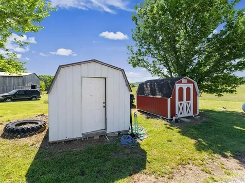 485 Veach Road Reynolds Station KY 42368