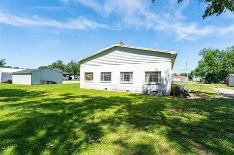 9138 Sacra Drive Maceo KY 42355