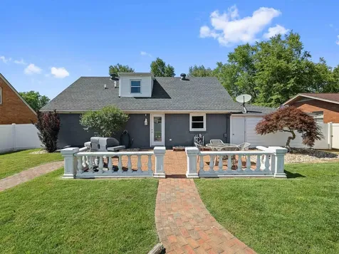 1365 Pennsylvania Avenue Lewisport KY 42351